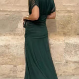 Luana - Elegante abito con scollatura a V