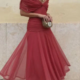 Luana - Elegante abito con scollatura a V